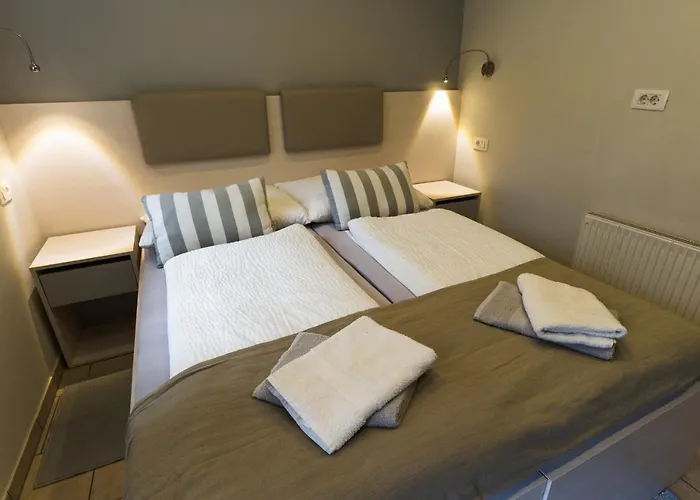 Kanalec Gæstehus 2*